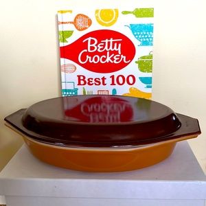 Vintage Pyrex divided casserole with a lid *free cookbook